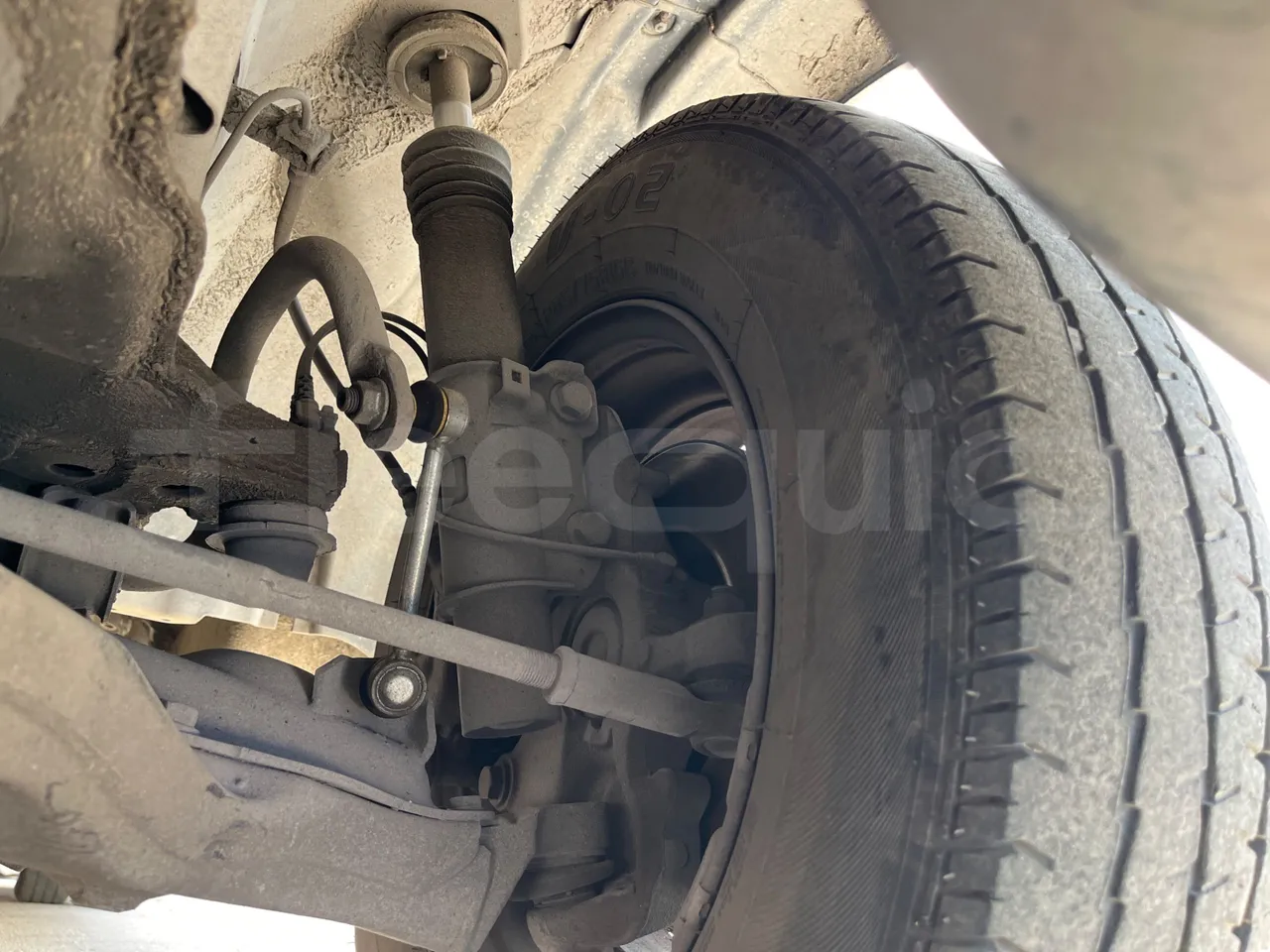 Mercedes-Benz Sprinter 519CDI - EUR5 - 140kW - 7.345m - front shock absorbers left