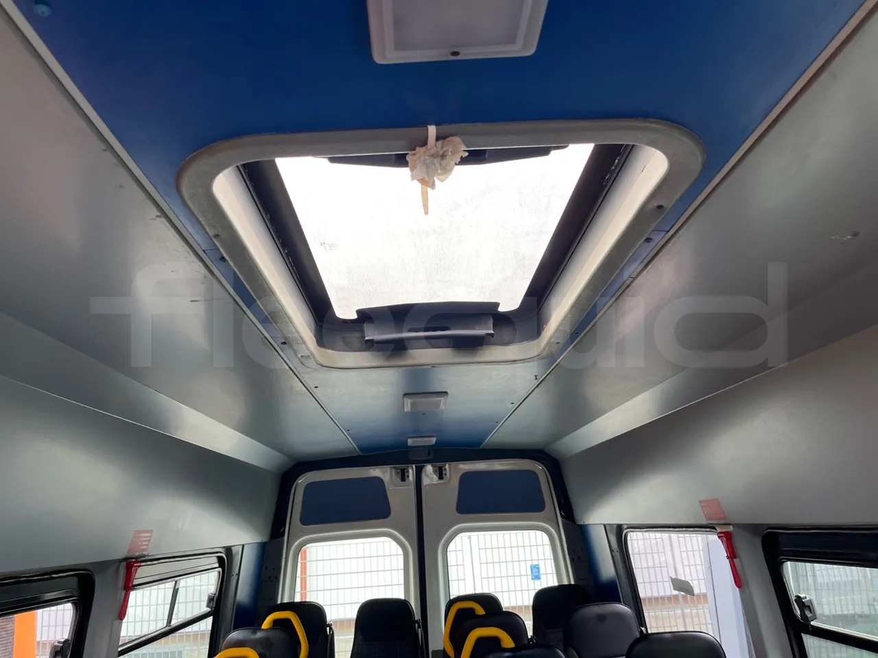 Mercedes-Benz Sprinter 519CDI - EUR5 - 140kW - 7.345m - roof hatch 1