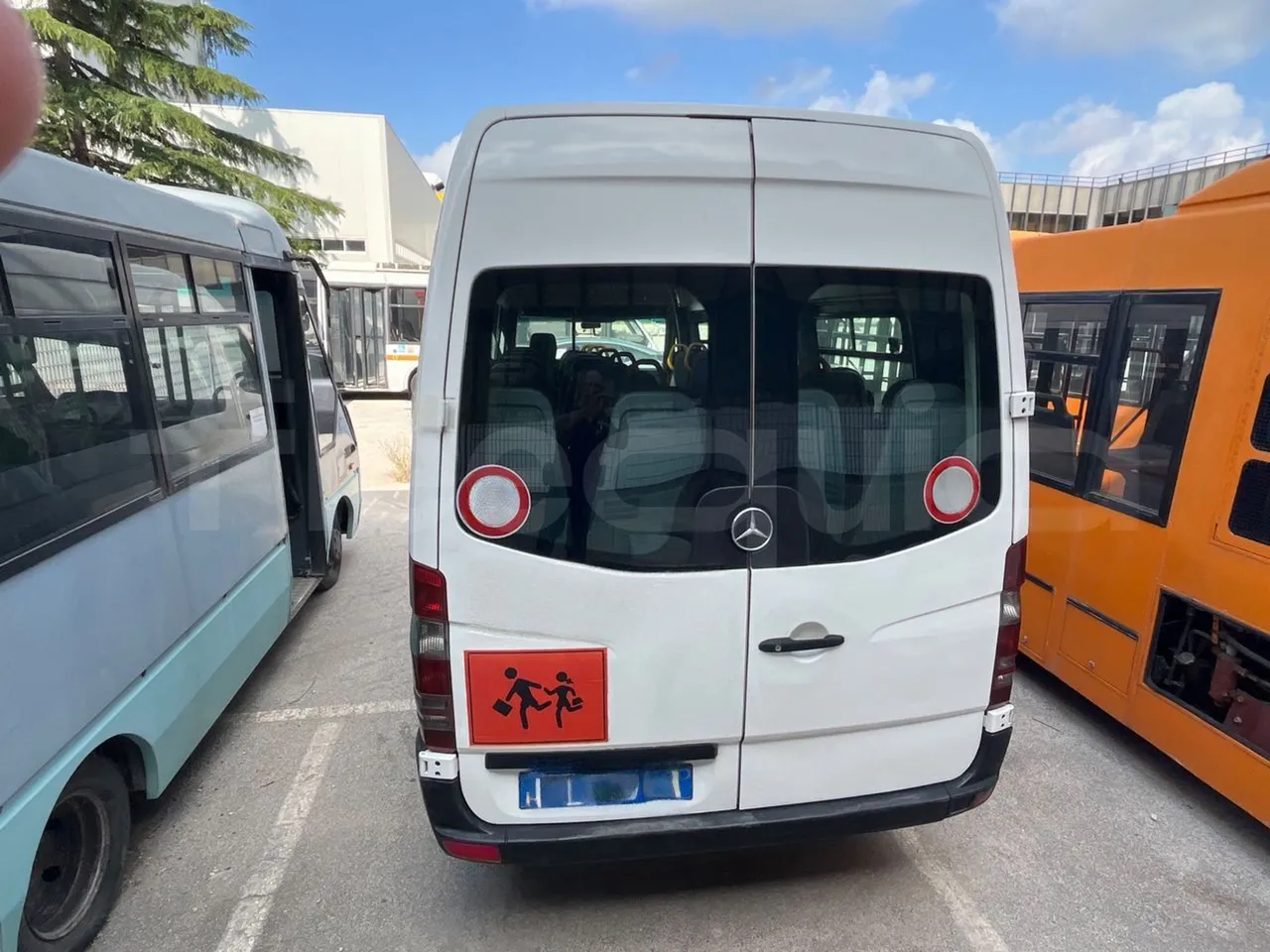 Mercedes-Benz Sprinter 519CDI - EUR5 - 140kW - 7.345m - rear hatch closed