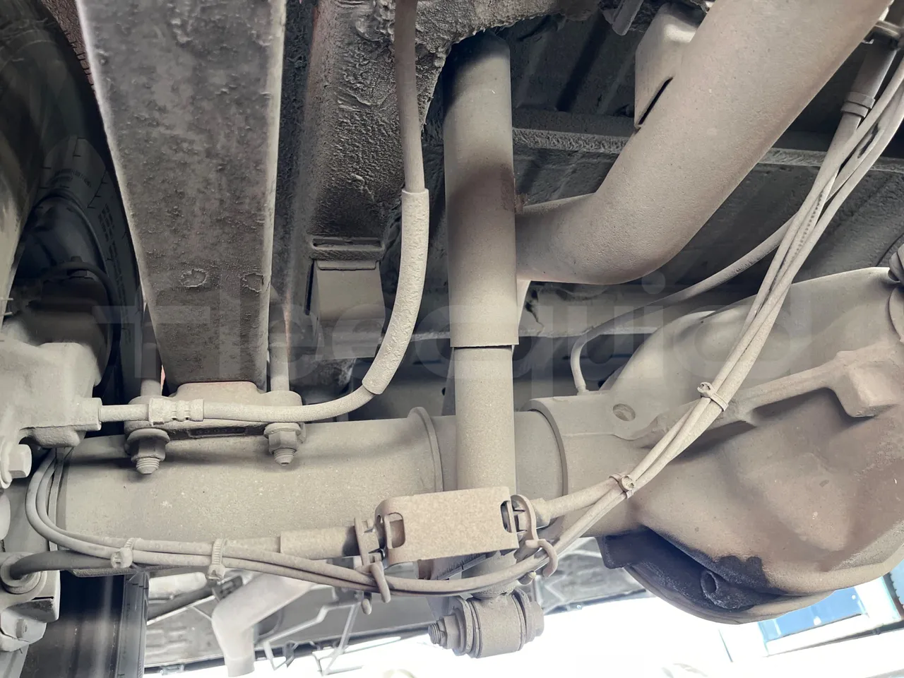 Mercedes-Benz Sprinter 519CDI - EUR5 - 140kW - 7.345m - axle 2 shock absorbers 1 right