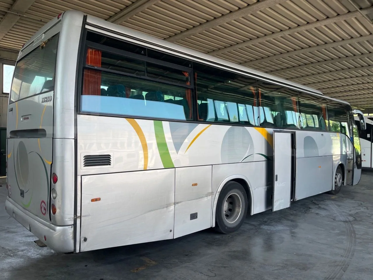 Iveco Domino - 3/4 right rear doors open