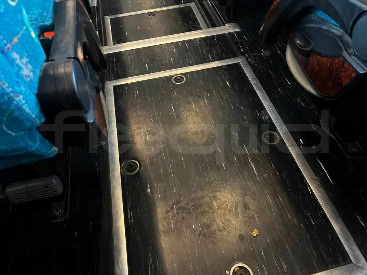 Iveco Domino - floor hatches photo