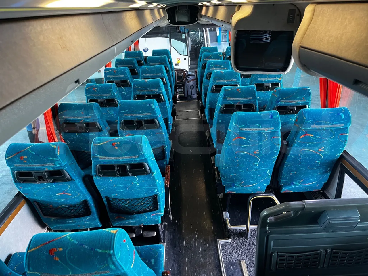 Iveco Domino - forward view middle aisle