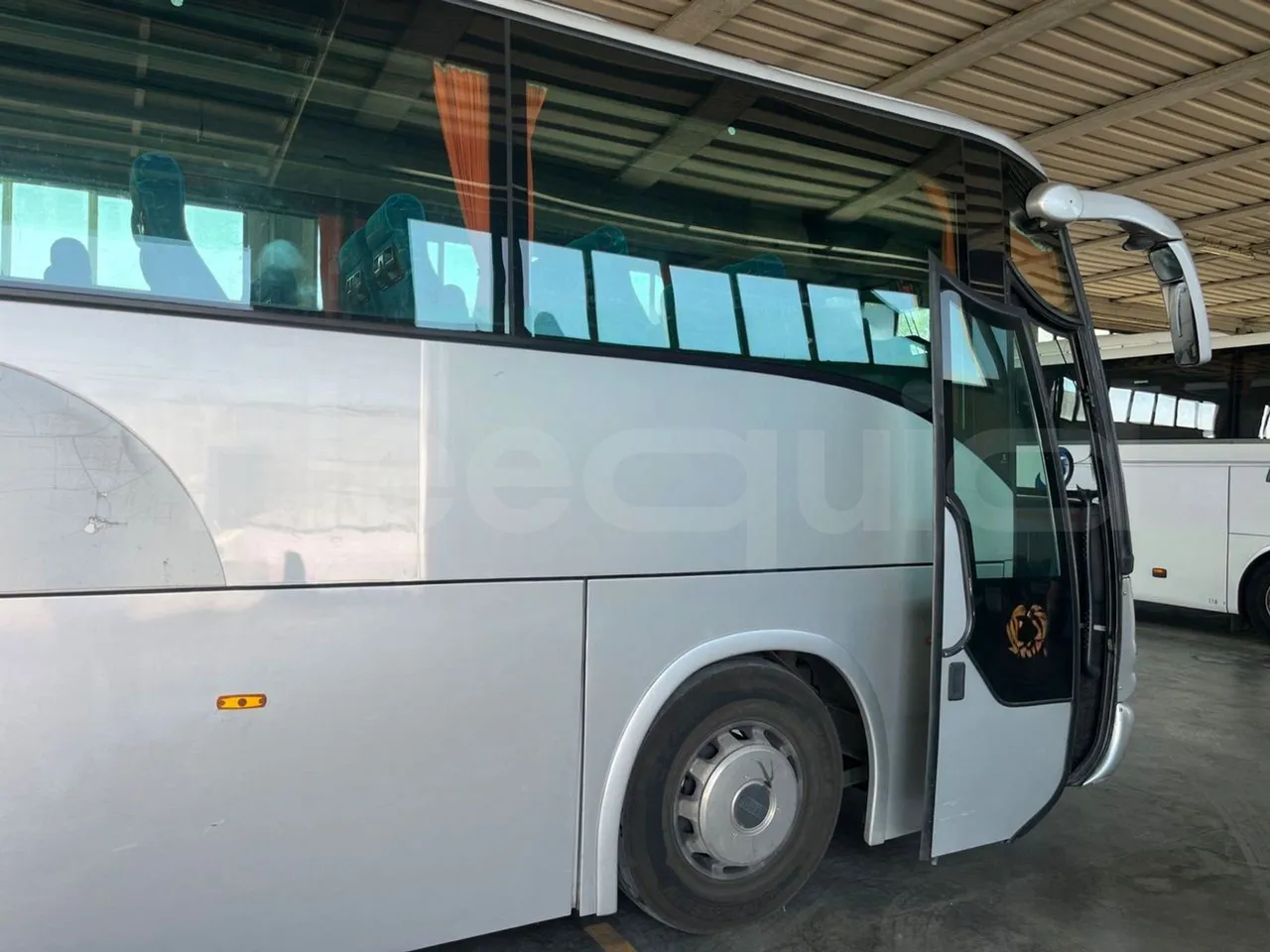 Iveco Domino - platform open photo
