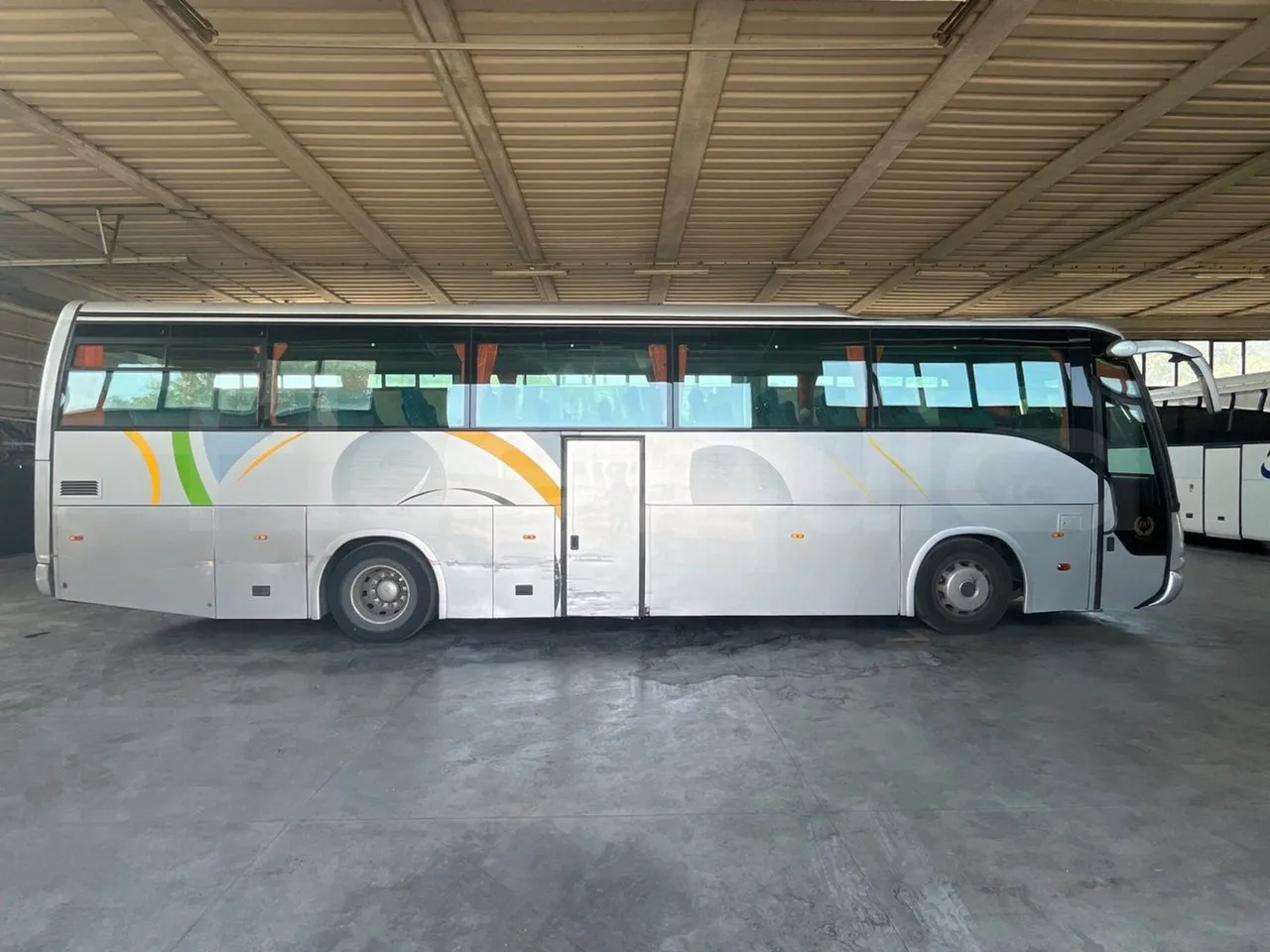 Iveco Domino - right side doors closed