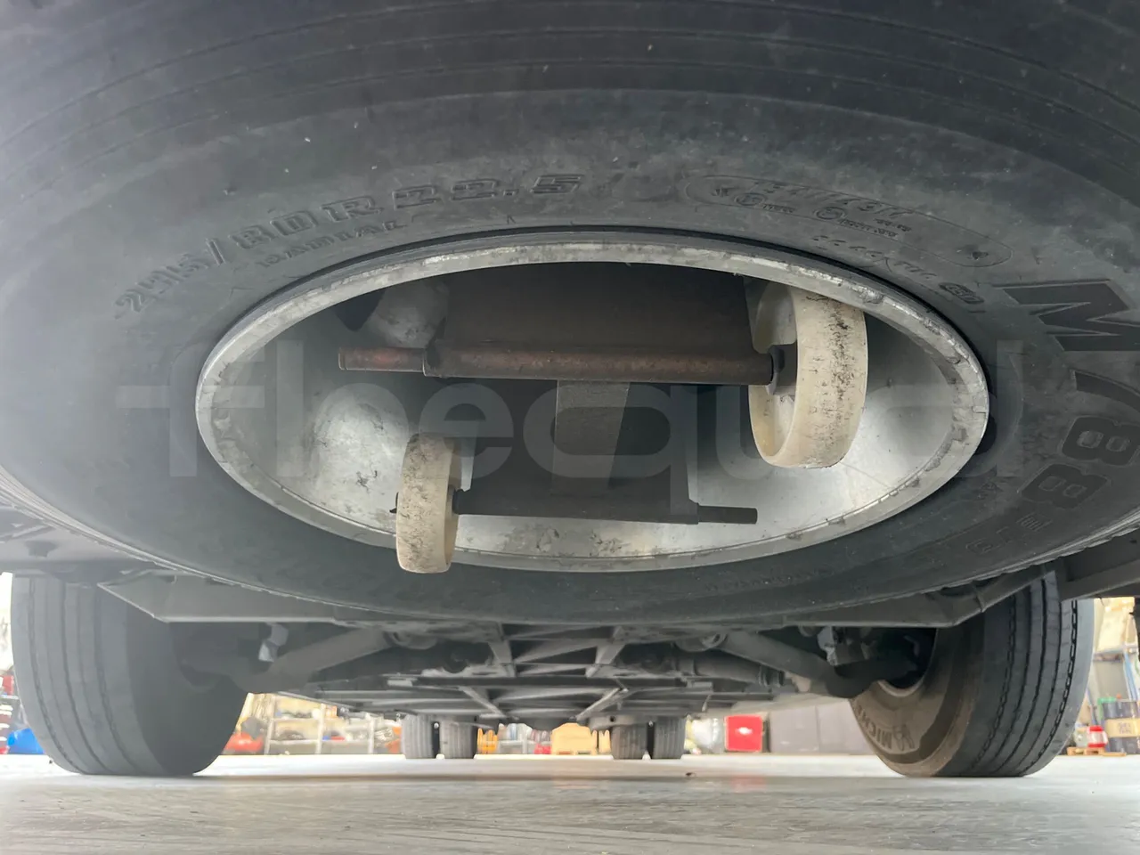 Iveco Domino - front undercarriage from front