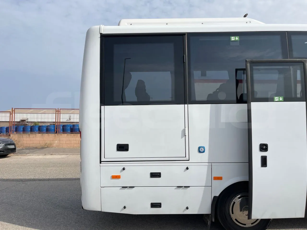 Isuzu Grand Toro S802-1/ Euro 6 - 151 Kw - 8.516 Mt - platform open photo