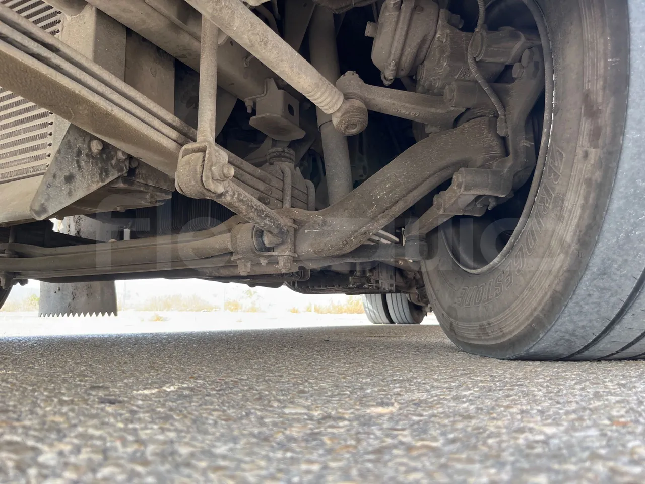 Isuzu Grand Toro S802-1/ Euro 6 - 151 Kw - 8.516 Mt - front axle left side
