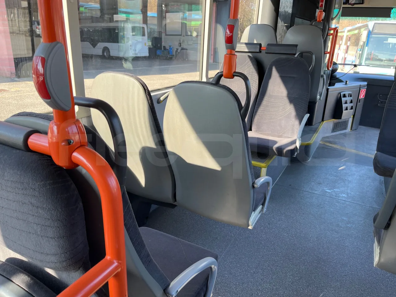 Man Lion's City GL A40 - Euro6 - 228kW - 18.750mt - armrest detail photo