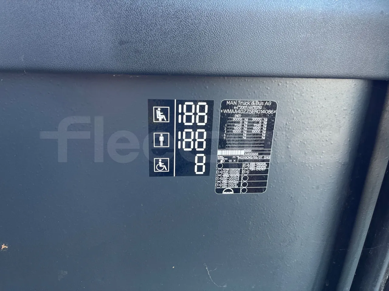 Man Lion's City GL A40 - Euro6 - 228kW - 18.750mt - seat plate photo