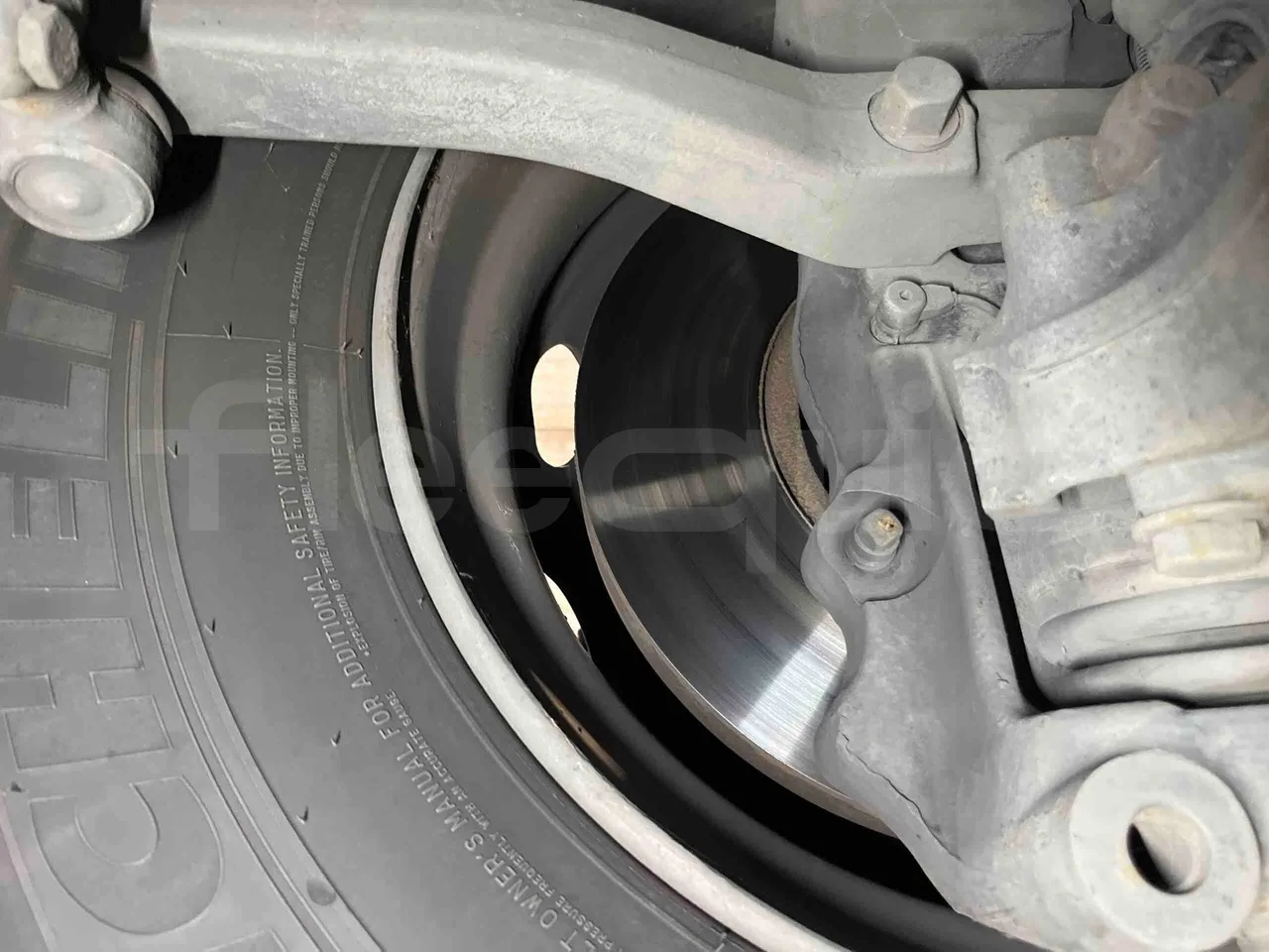 Iveco Crossway - First Axle Discs Left Side