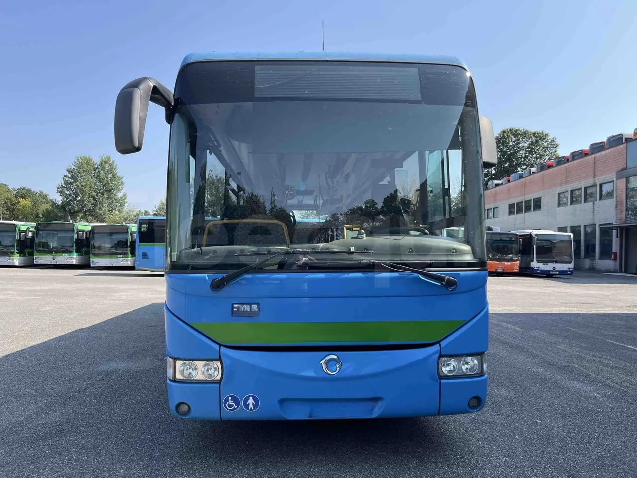 Iveco Crossway - Front