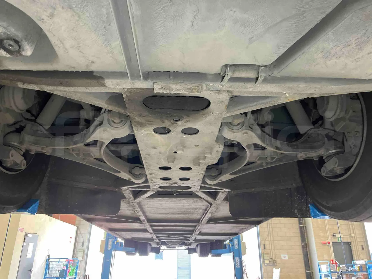 Iveco Crossway - First Axle Central