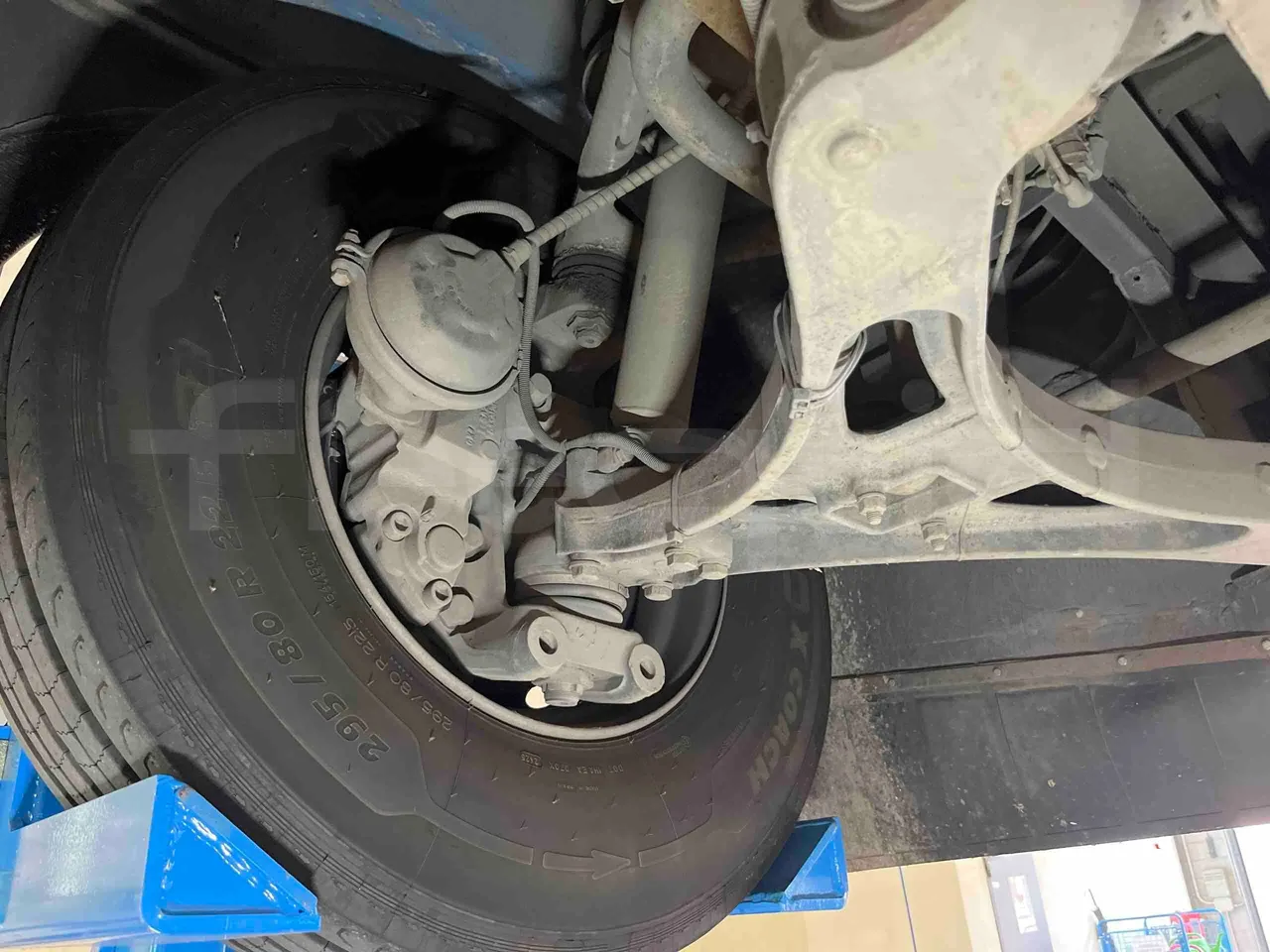 Iveco Crossway - First Axle Right Side
