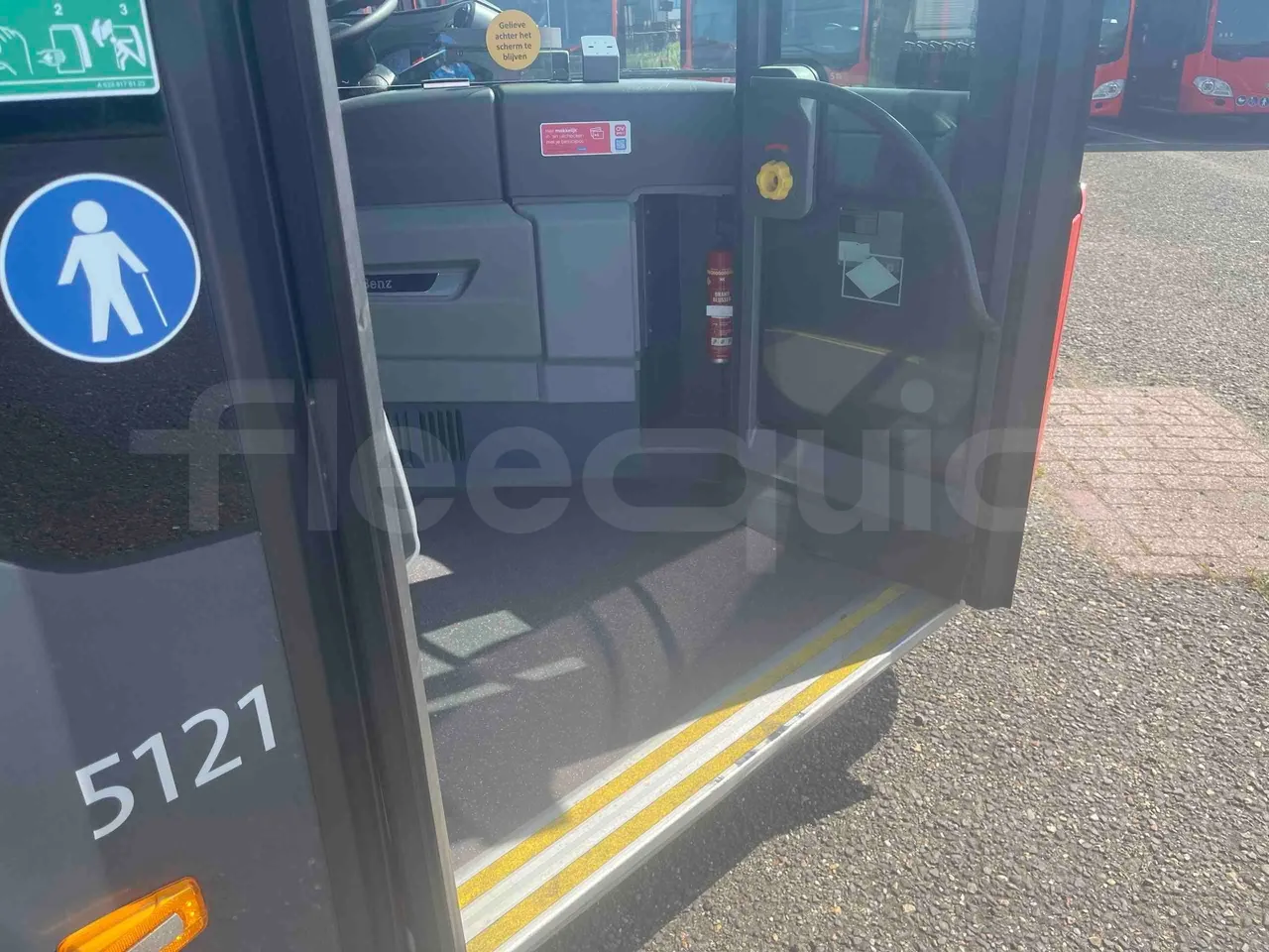 Mercedes-Benz Citaro - hostes microphone accessories photo