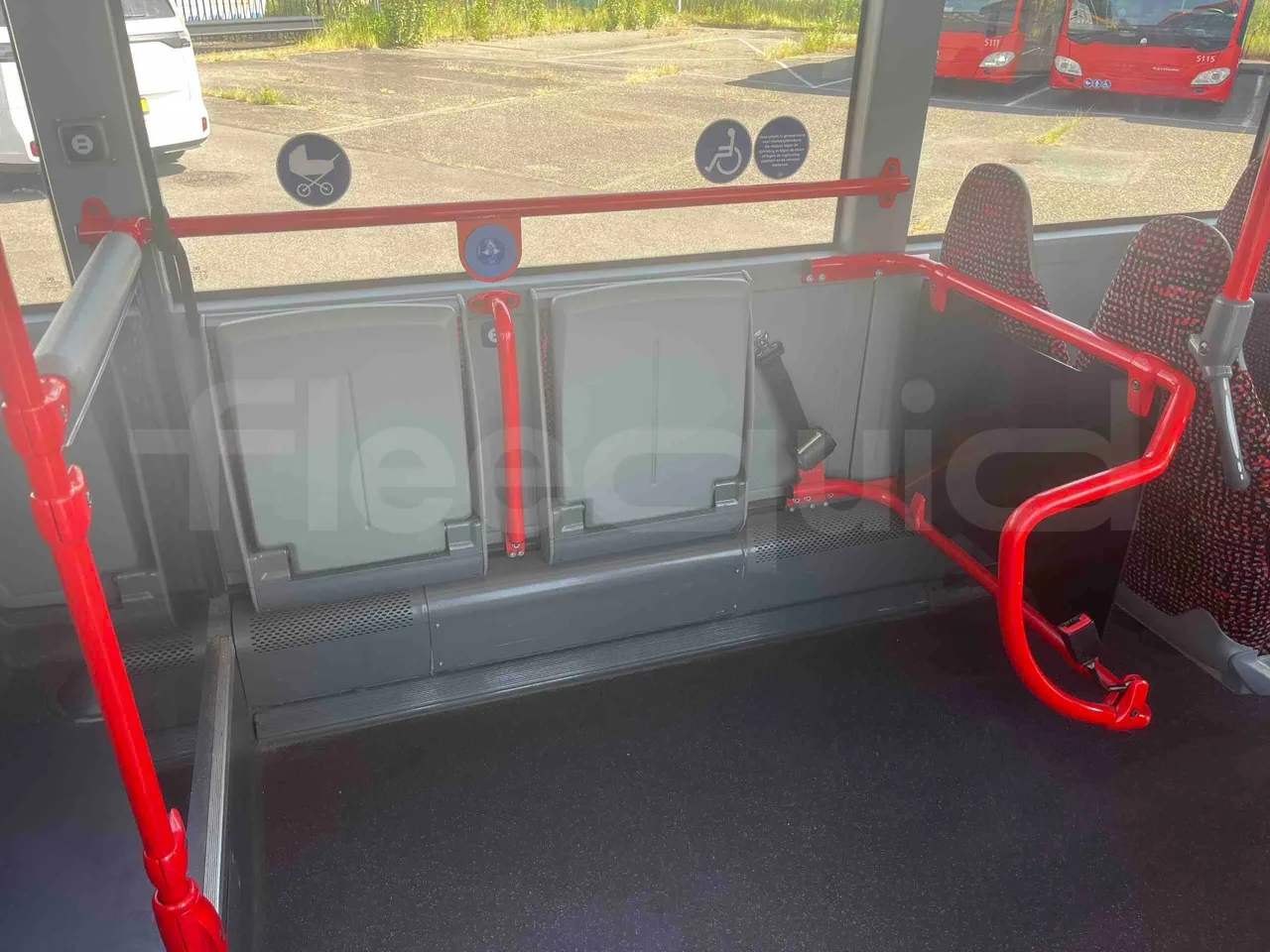 Mercedes-Benz Citaro - disabled area photo