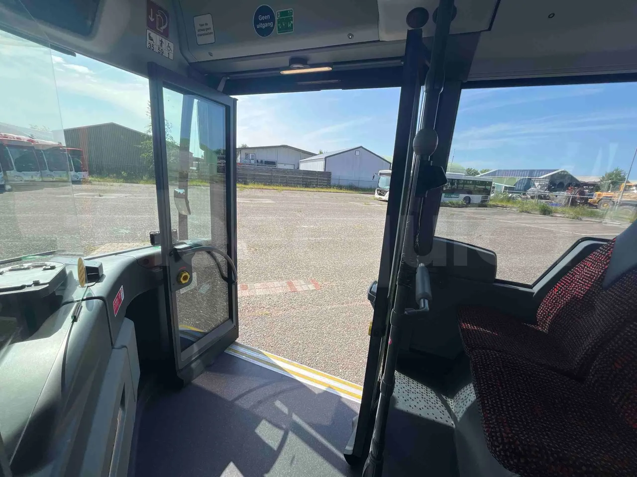 Mercedes-Benz Citaro - handrails photo