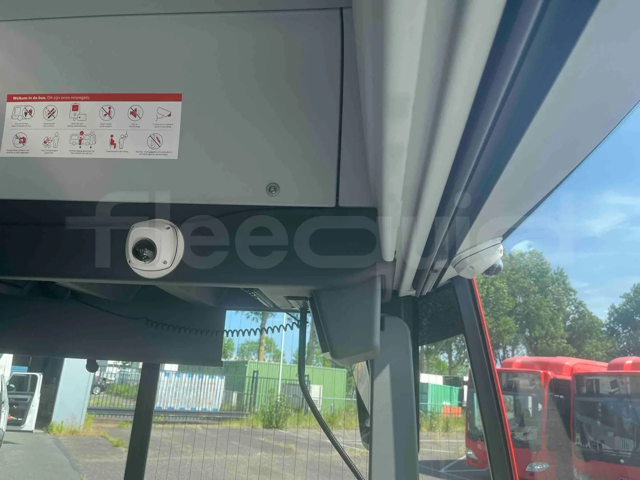 Mercedes-Benz Citaro - roof hatch 3