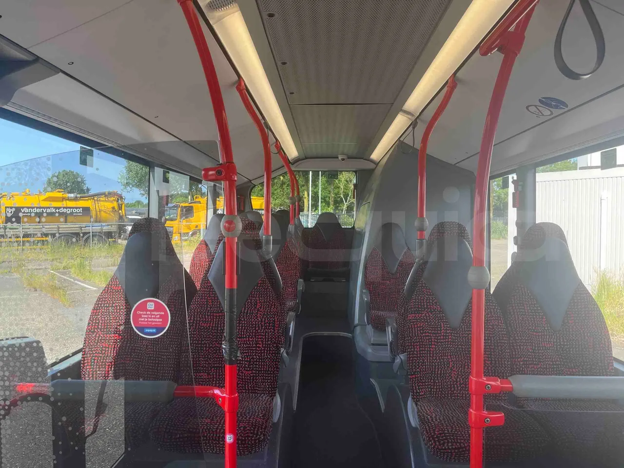 Mercedes-Benz Citaro - reverse view middle aisle