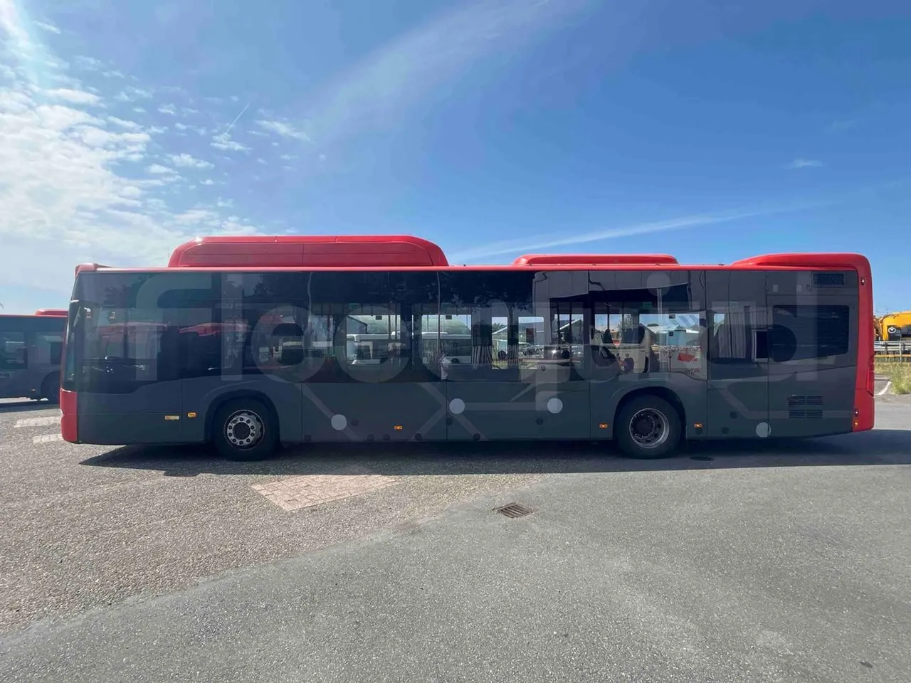 Mercedes-Benz Citaro - left side photo