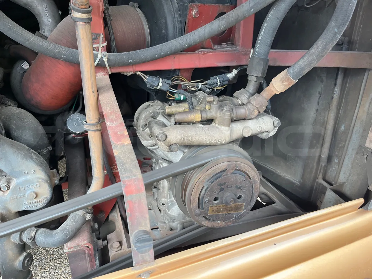 Irisbus Domino Orlandi 2001 397E 12.35 - Euro3 - 259kW - 12mt - air conditioning compressor