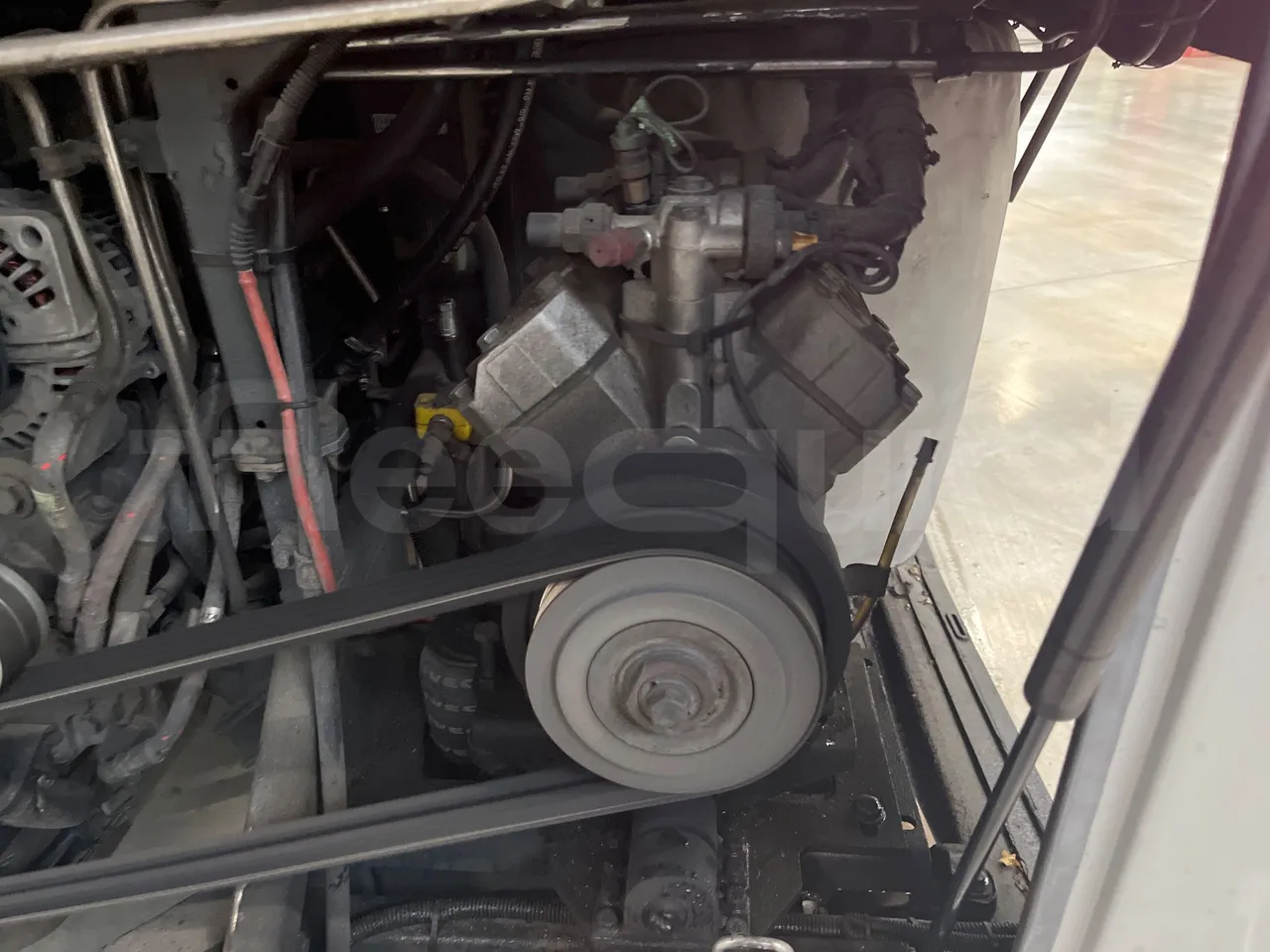 Temsa Safari RD RAT153 - EUR5 - 266kW - 12.200m - air conditioning compressor