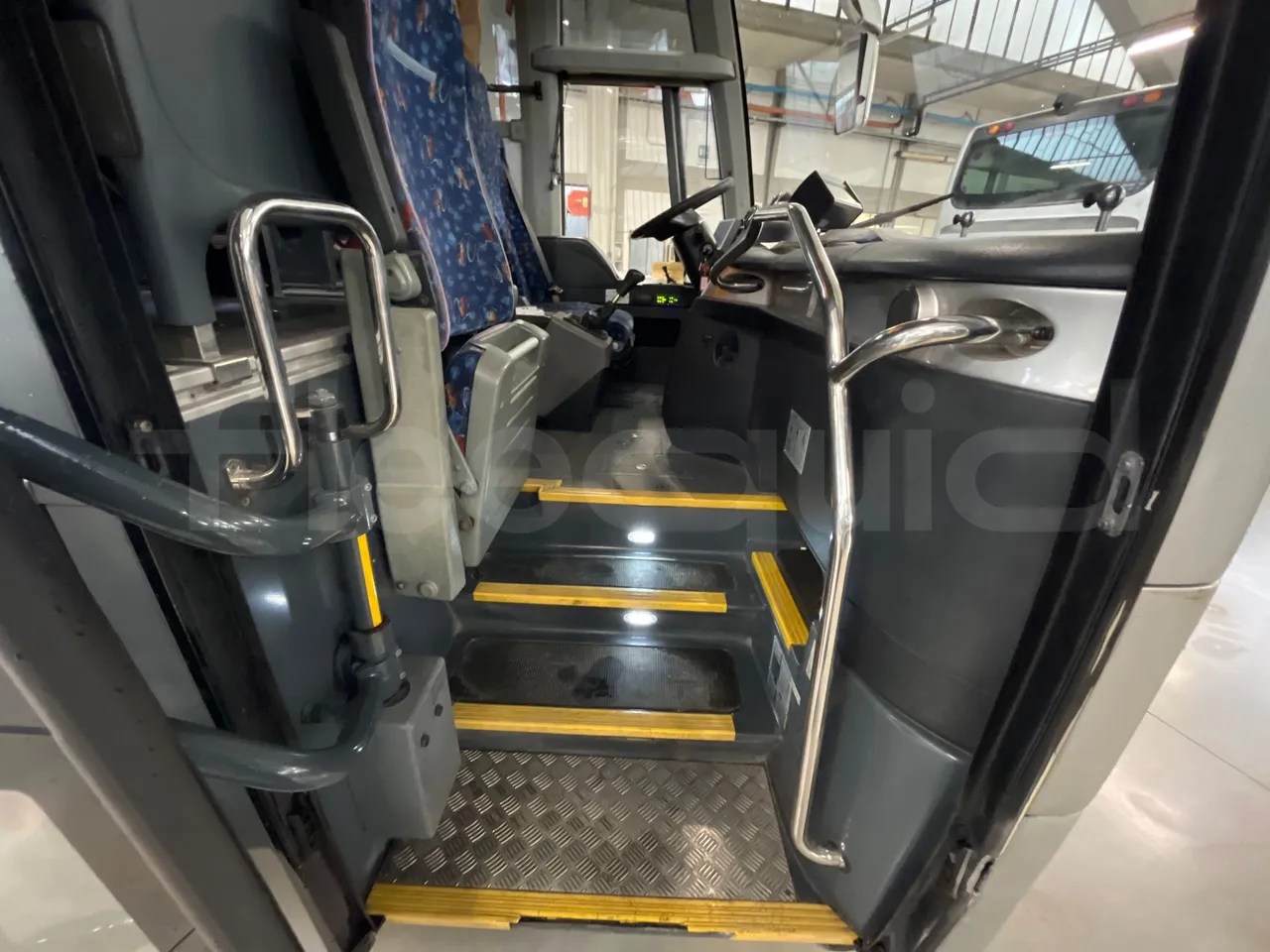 Temsa Safari RD RAT153 - EUR5 - 266kW - 12.200m - handrails photo