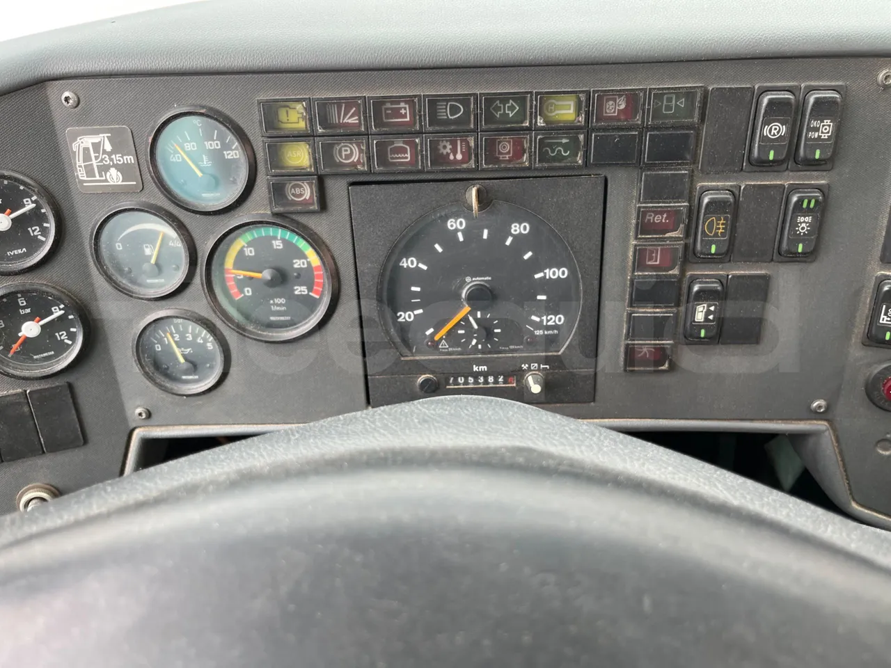 Setra S315 315 NF 457/ Euro 3 -185Kw -12 Mt - dashboard lights on
