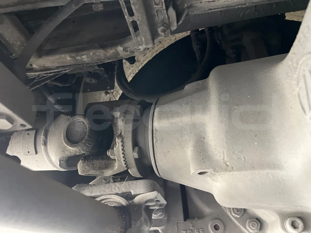 Setra S315 315 NF 457/ Euro 3 -185Kw -12 Mt - driveshaft photo