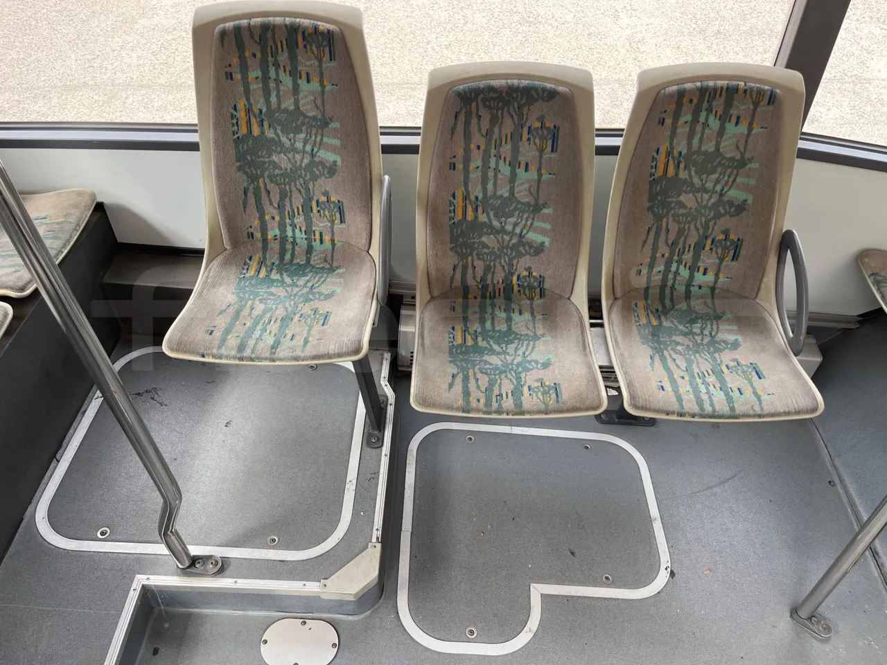 Setra S315 315 NF 457/ Euro 3 -185Kw -12 Mt - floor hatches photo