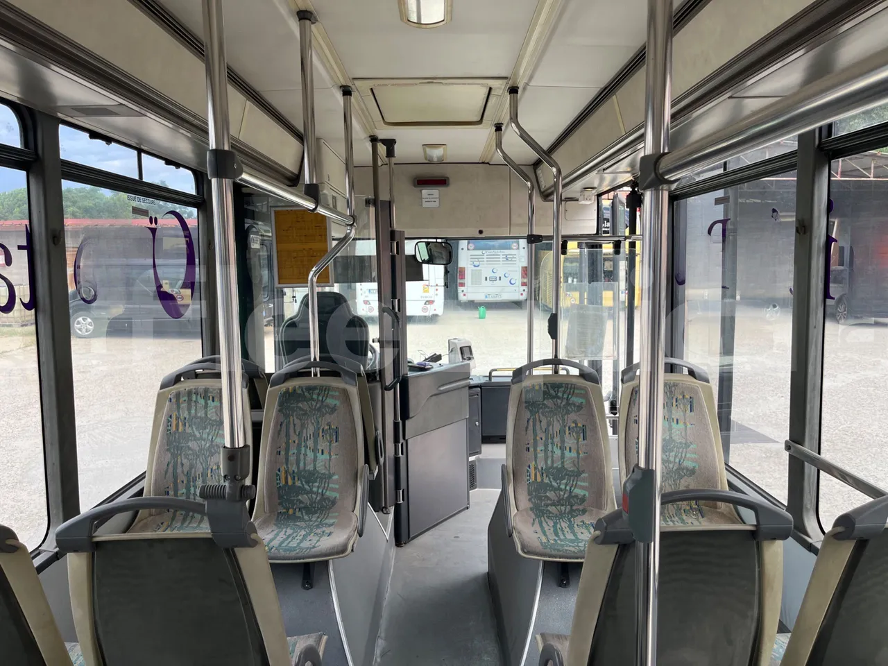 Setra S315 315 NF 457/ Euro 3 -185Kw -12 Mt - forward view all seats last row height