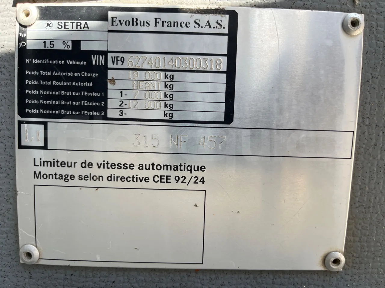 Setra S315 315 NF 457/ Euro 3 -185Kw -12 Mt - vehicle plate photo