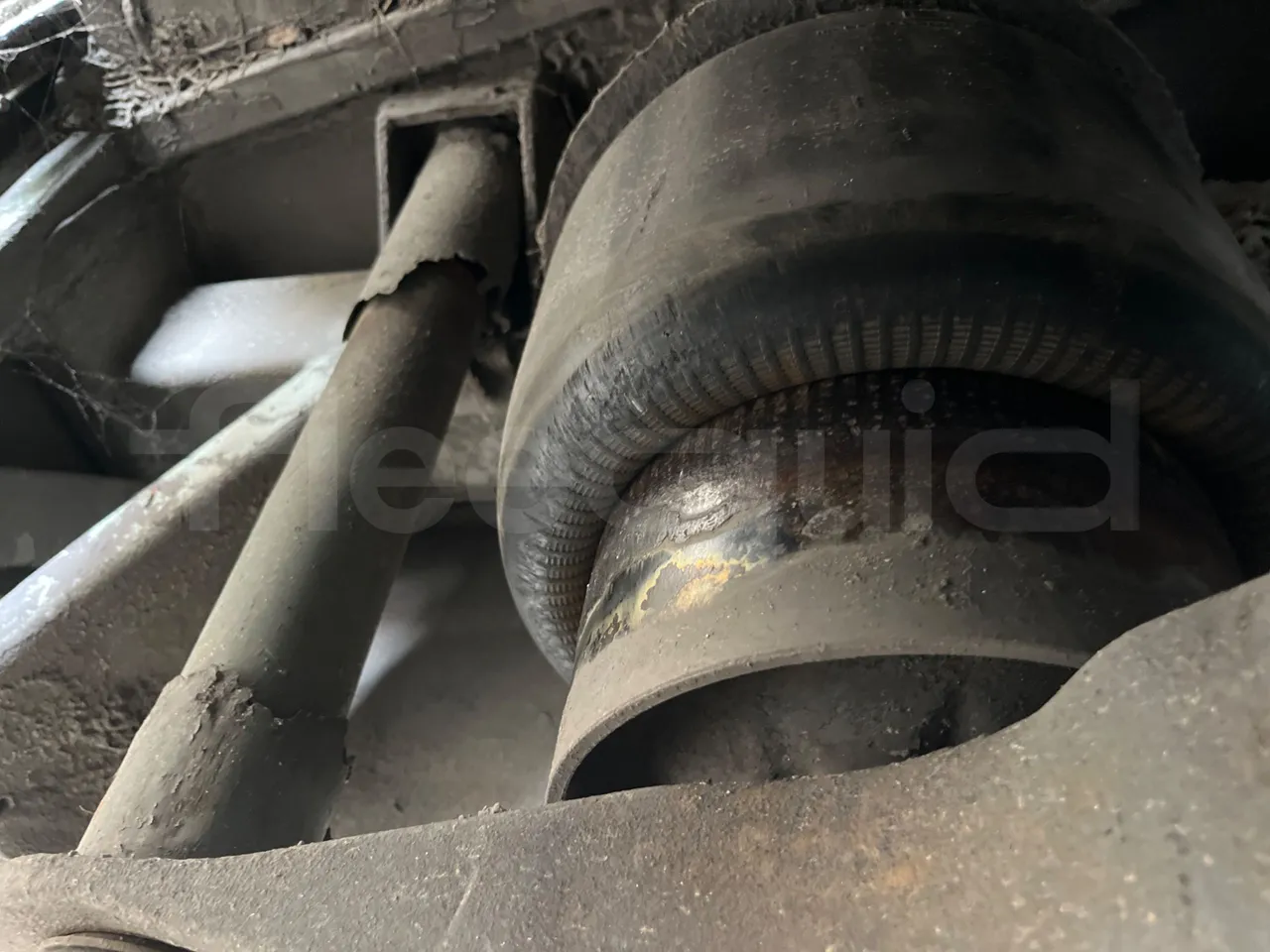 Setra S315 315 NF 457/ Euro 3 -185Kw -12 Mt - axle 2 shock absorbers 2 left