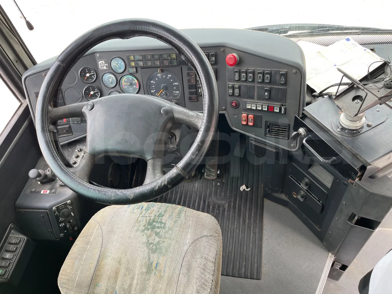 Setra S315 315 NF 457/ Euro 3 -185Kw -12 Mt - steering wheel photo