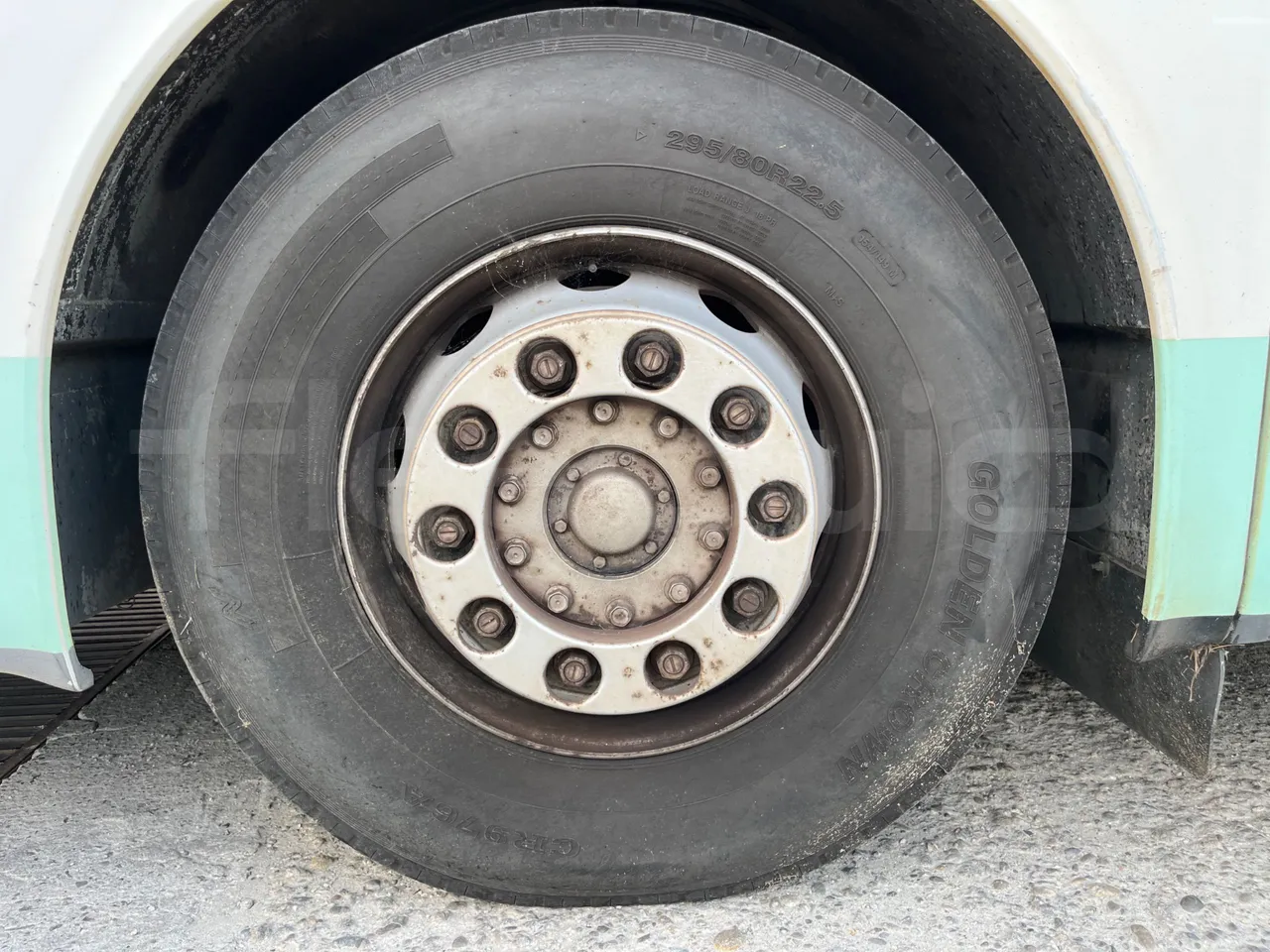 Setra S315 315 NF 457/ Euro 3 -185Kw -12 Mt - front left tire measurements