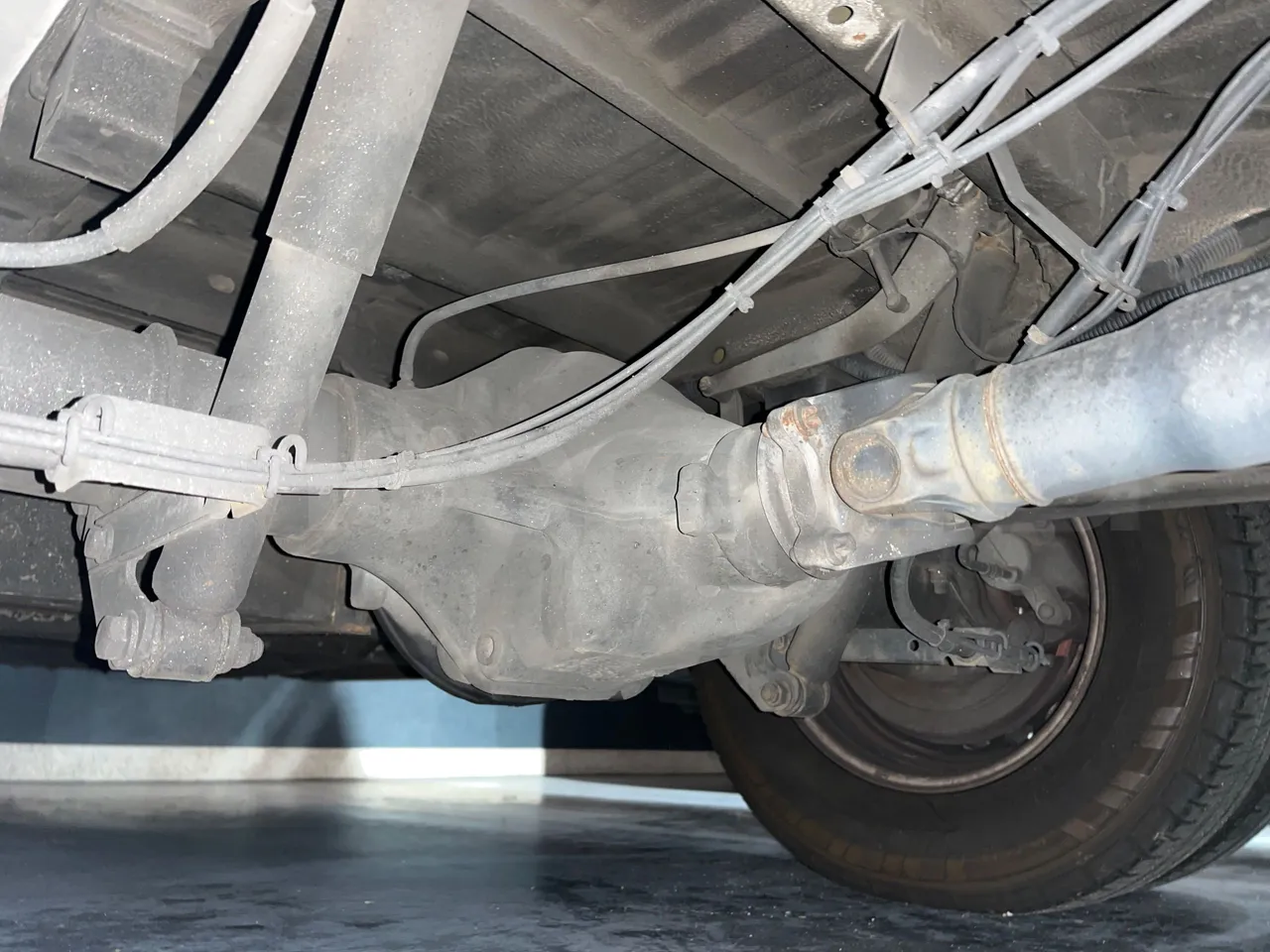 Mercedes-Benz Sprinter 906BB50 Ristè - Euro6 - 120kW - 7.367mt - driveshaft photo