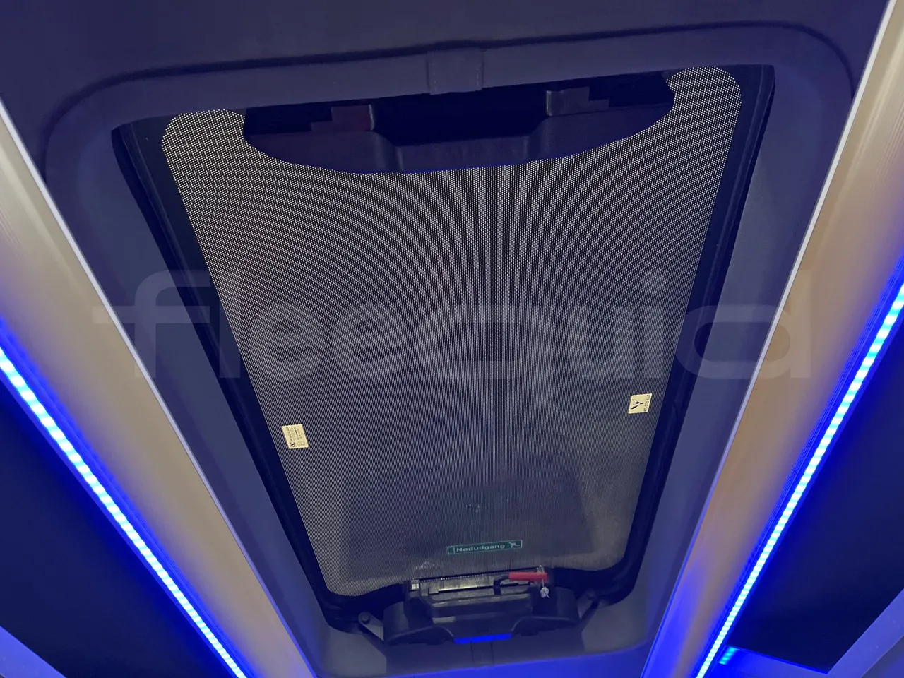 Mercedes-Benz Sprinter 906BB50 Ristè - Euro6 - 120kW - 7.367mt - roof hatch 1