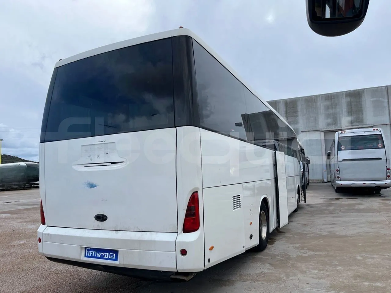 Irisbus 397E.12 397E.12  - Euro5 - 279kW - 12.410m - 3/4 right rear doors open