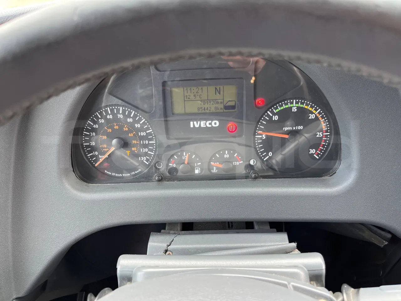 Irisbus 397E.12 397E.12  - Euro5 - 279kW - 12.410m - dashboard lights on