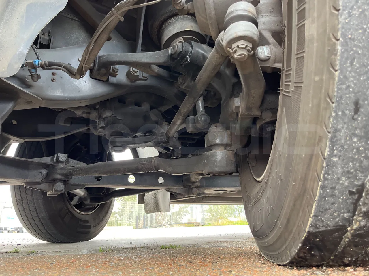 Irisbus 397E.12 397E.12  - Euro5 - 279kW - 12.410m - front axle left side