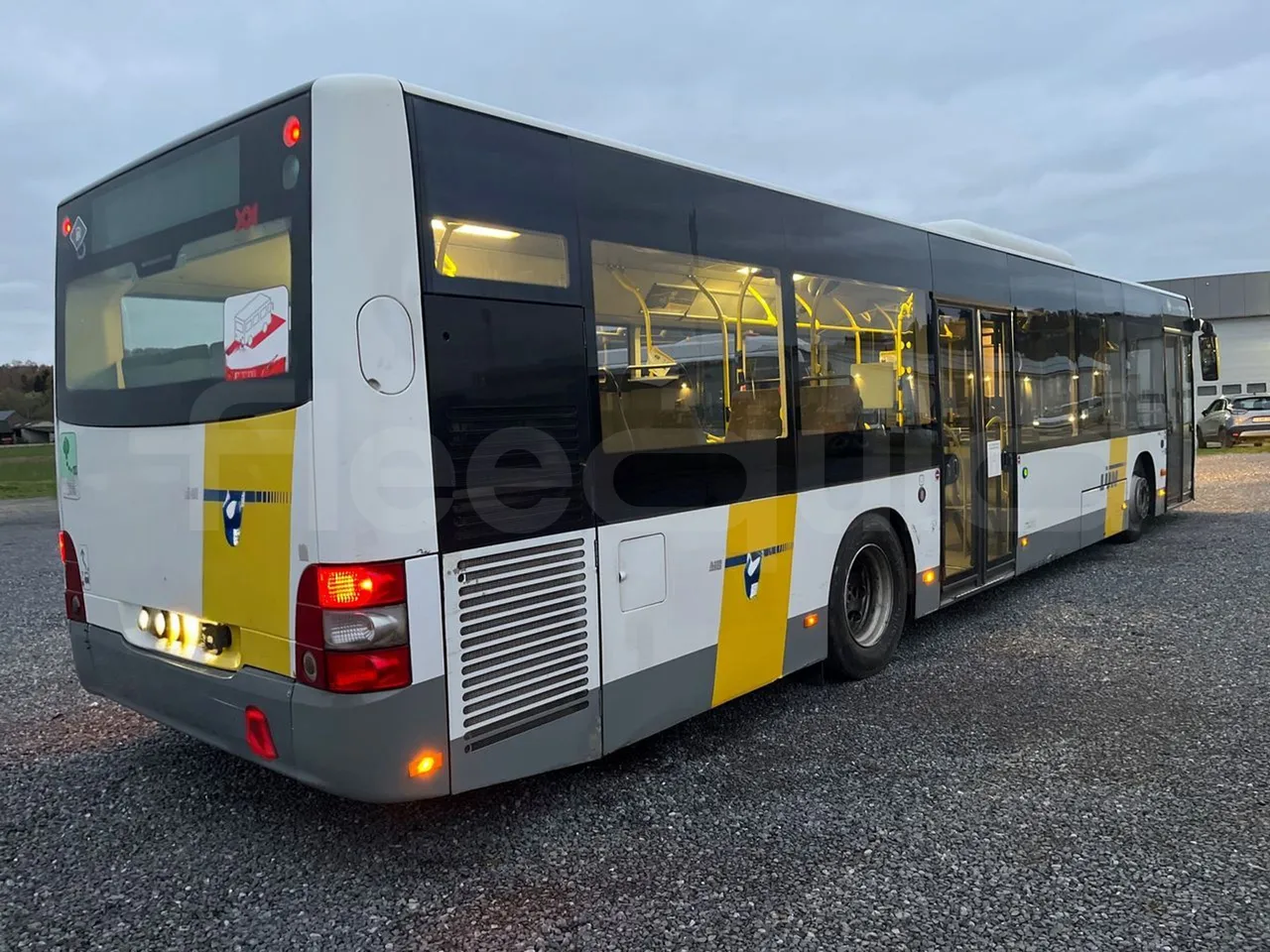 Man Lion's City A21 - EUR5 - 206kW - 11.980m - 3/4 right rear doors closed