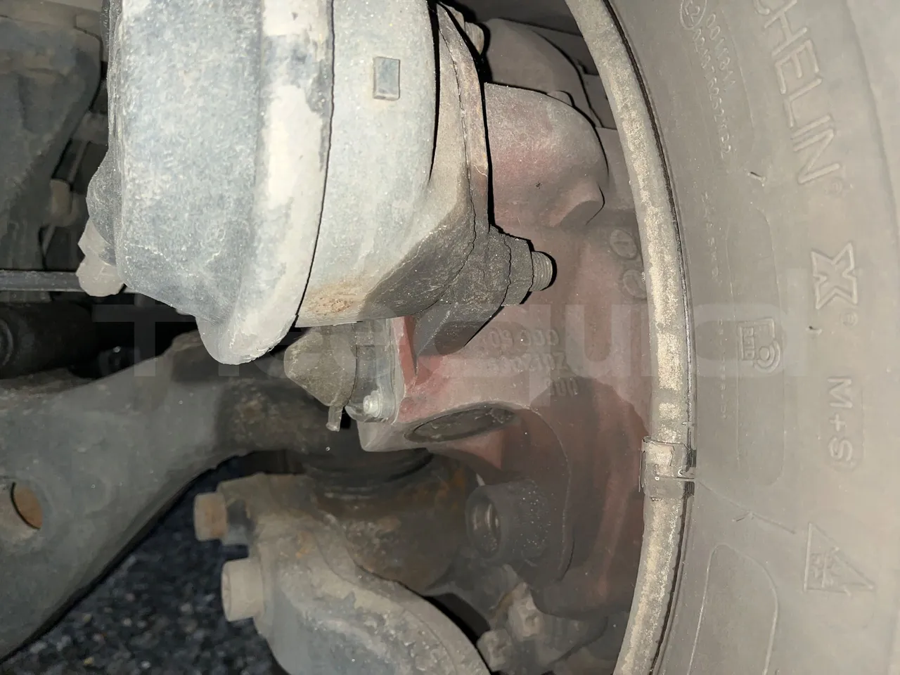 Man Lion's City A21 - EUR5 - 206kW - 11.980m - front shock absorbers right