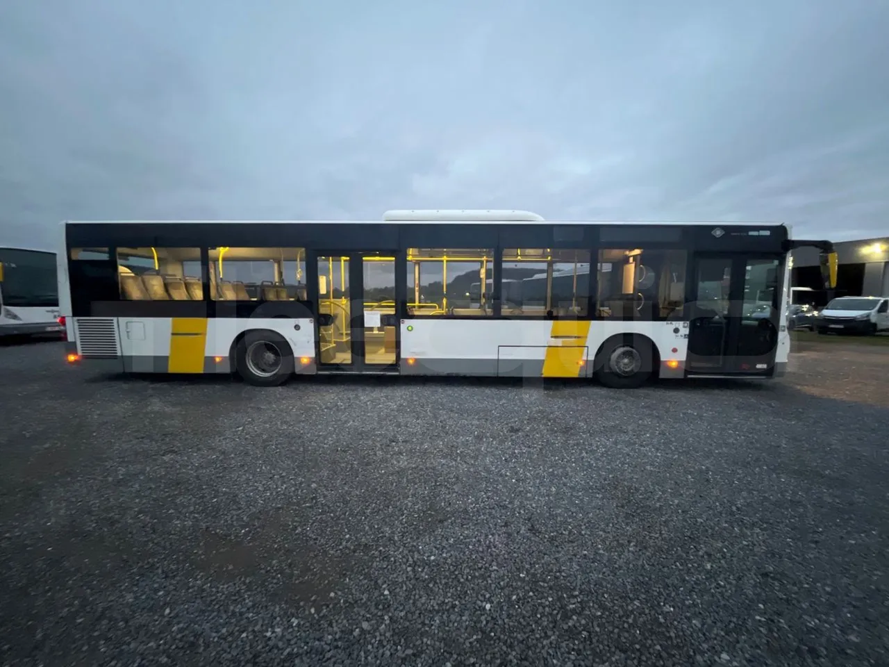 Man Lion's City A21 - EUR5 - 206kW - 11.980m - right side doors closed