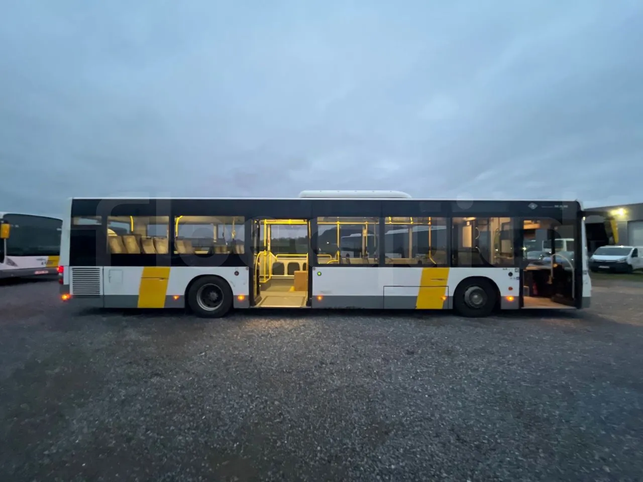 Man Lion's City A21 - EUR5 - 206kW - 11.980m - right side doors open