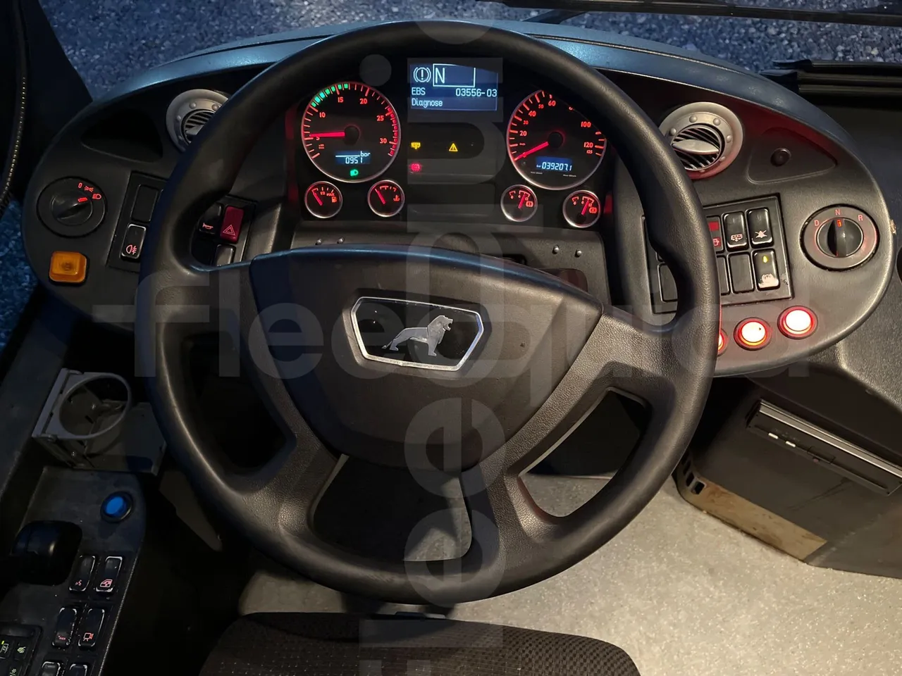 Man Lion's City A21 - EUR5 - 206kW - 11.980m - steering wheel photo