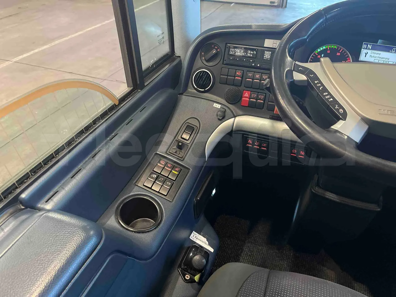 Neoplan Tourliner 2SACB - EUR6 - 324kW - 13.800m - onboard devices 1