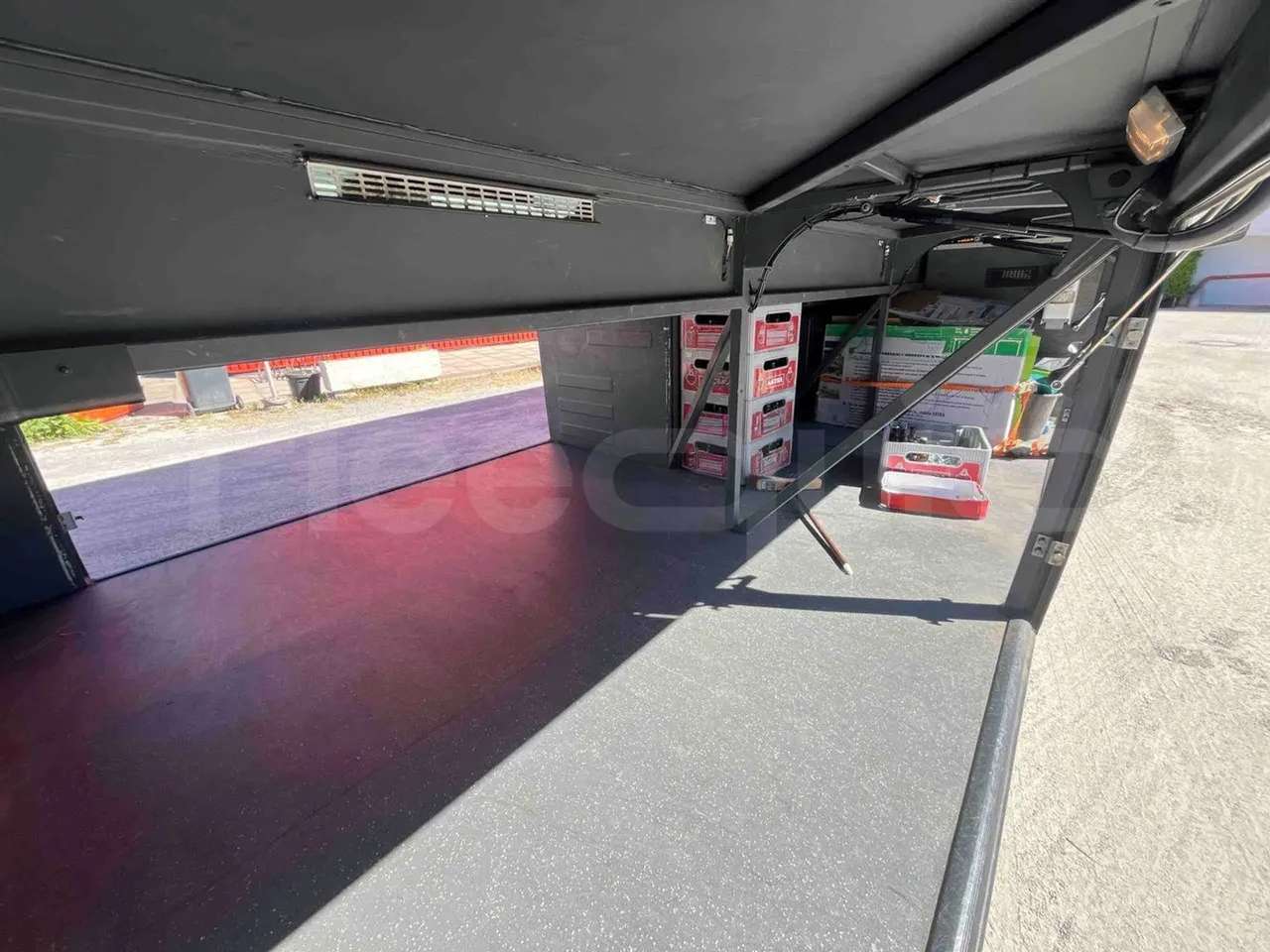 Neoplan Tourliner 2SACB - EUR6 - 324kW - 13.800m - luggage rack photo