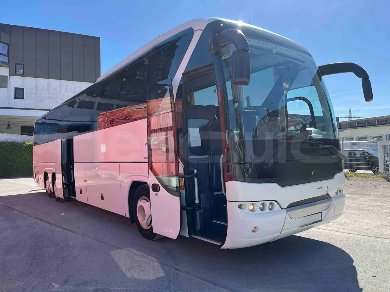 Neoplan Tourliner 2SACB - EUR6 - 324kW - 13.800m - platform open photo