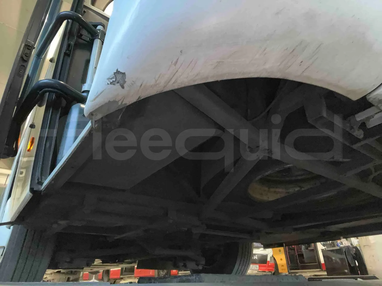 Neoplan Tourliner 2SACB - EUR6 - 324kW - 13.800m - axel 3 shock absorbers 1 right