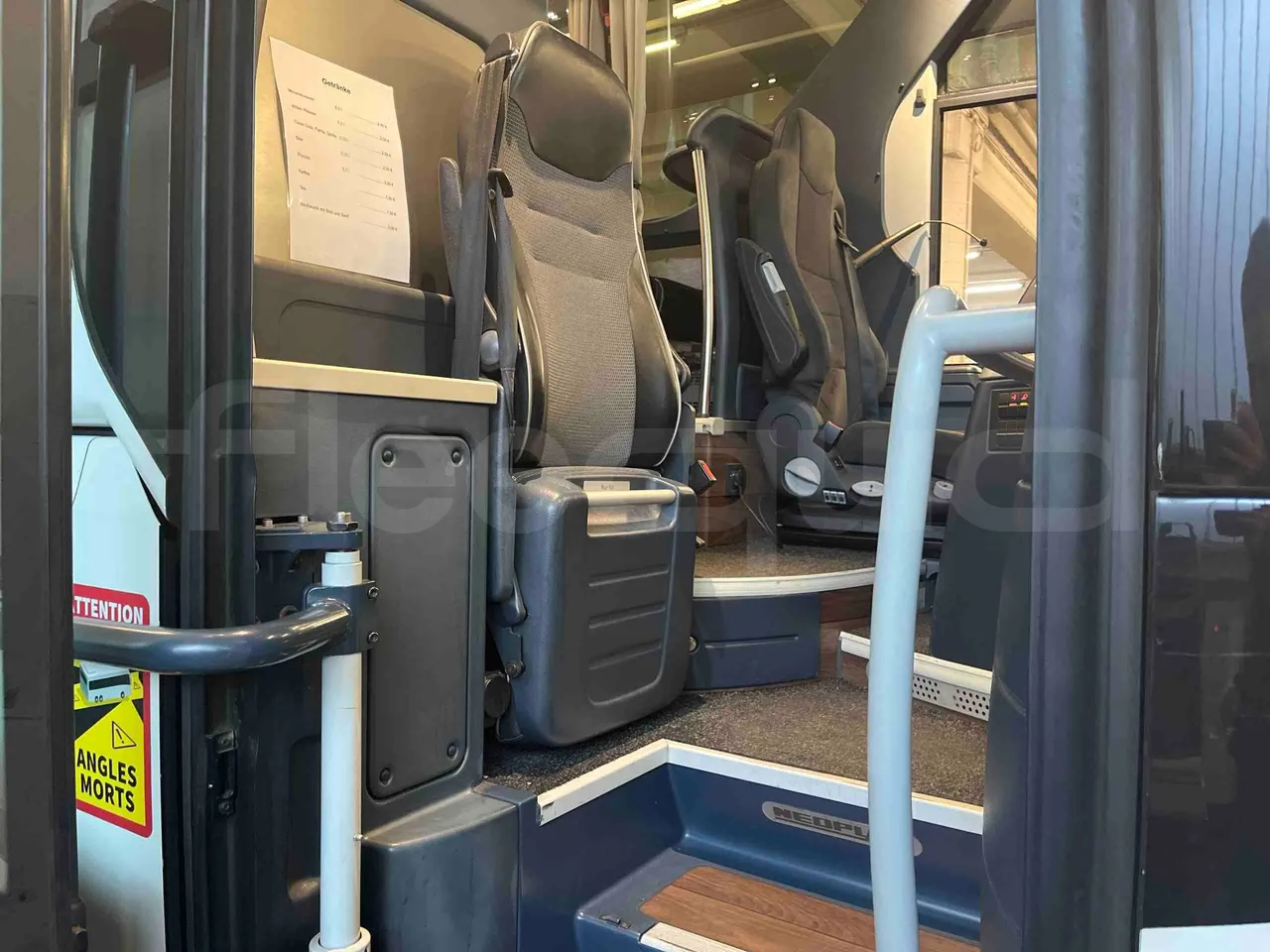 Neoplan Tourliner 2SACB - EUR6 - 324kW - 13.800m - hostess seat photo